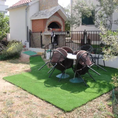 Srdarev Pencov Vodice