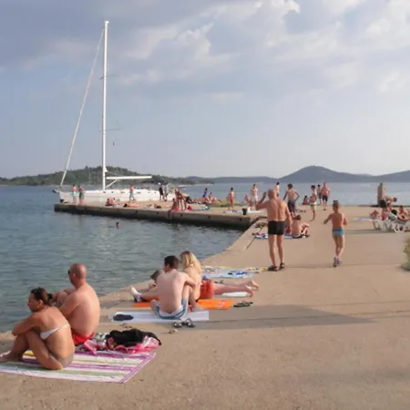 Srdarev Pencov Vodice