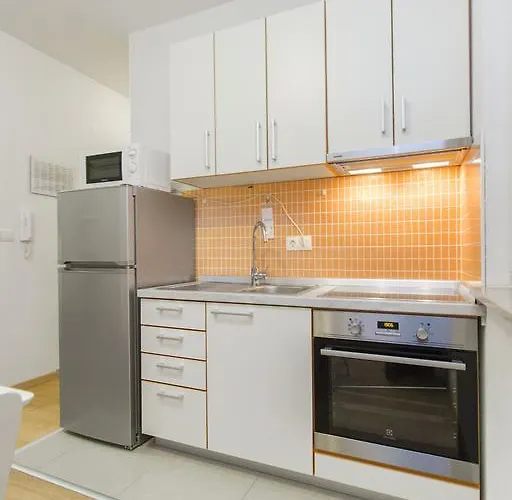 Srdarev Pencov Apartament Vodice