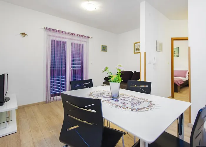 Srdarev Pencov Vodice